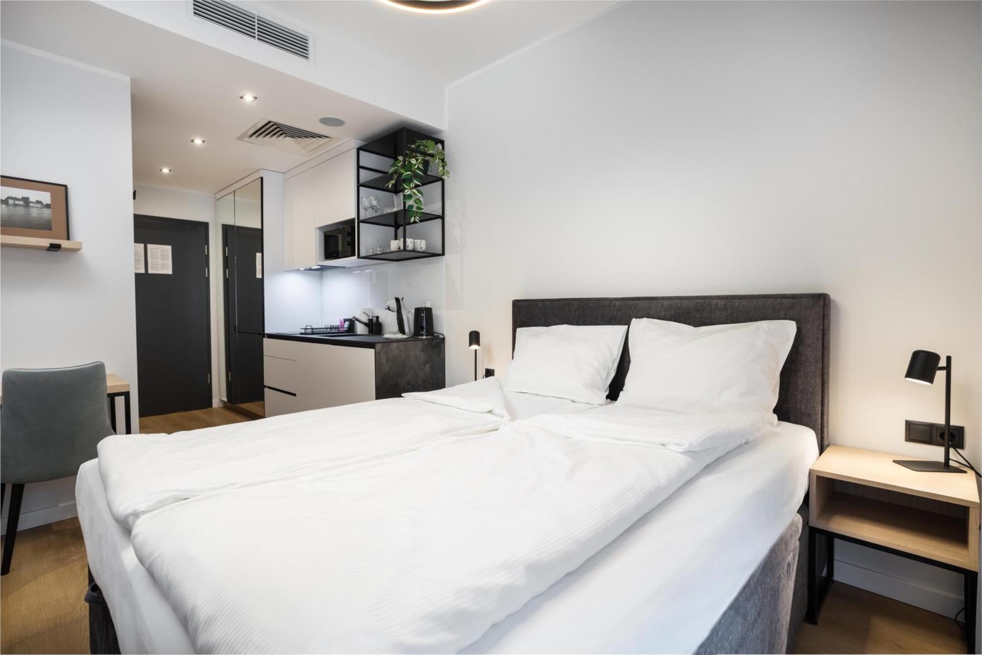 Aparthotel City Break Plac Wolnosci 6 Poznan Ngoại thất bức ảnh